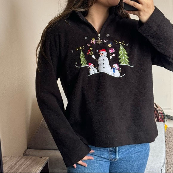 ✨5/$25 item! Vintage Christmas Sweater - Picture 3 of 4